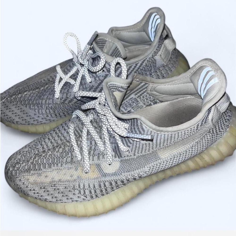 Yzzy Boost 350 V2 “Static Non Reflective” 2018